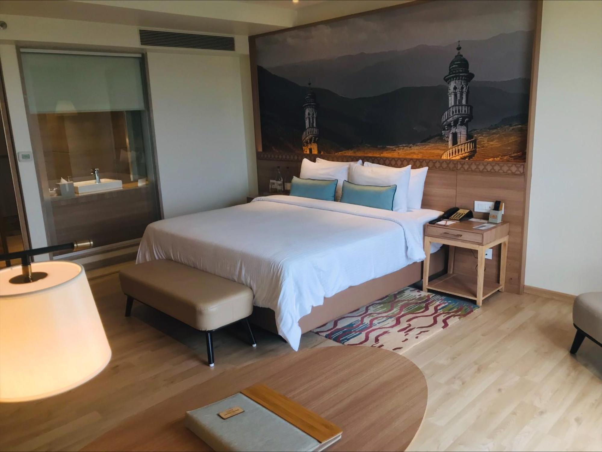 Bellevue Sarovar Premiere Junagadh Exteriör bild